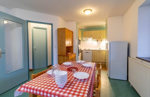Aillon-le-Vieux House | THE ROCKS OF BADE