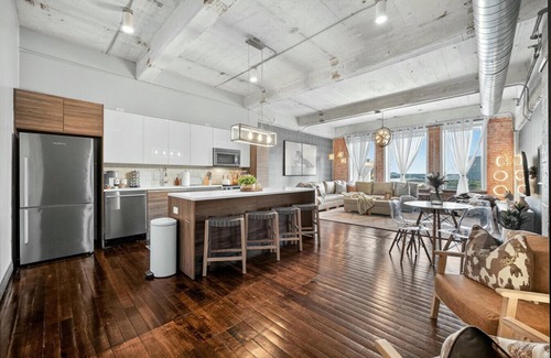 Downtown Dallas Apartment | The Rodeo Room Dallas