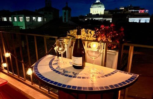 Rione XI Sant'Angelo Apartment | The Roman Nest