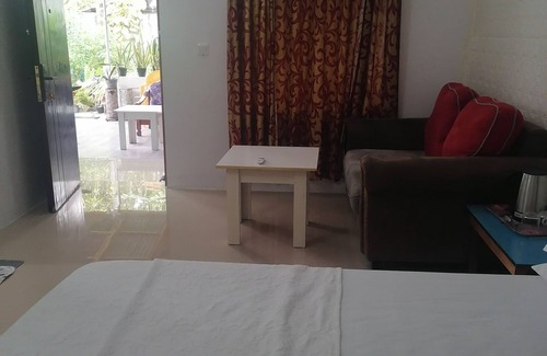 Hithadhoo House | The Rose Garden House