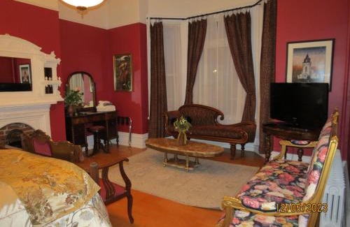 Downtown St. John's Bed & Breakfast | The Roses Heritage Inn