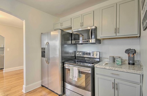Columbia House | 'The Rosewood House' 3 Mi to Downtown Columbia!