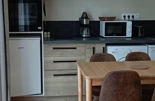 Colleville-sur-Mer Apartment | The Rosies' cocoon: Virginia Hall