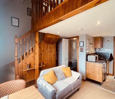 Sleat Apartment | The Rowanberry Suite at Rowan Cottage