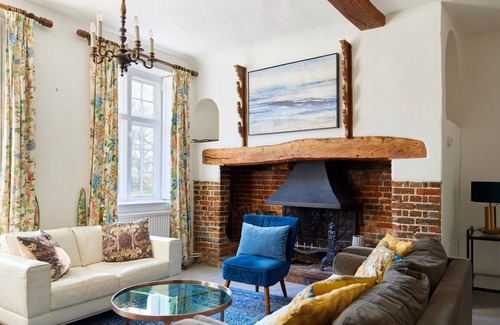 Princes Risborough House | The Royal Retreat -Elegant 7BDR with Garden