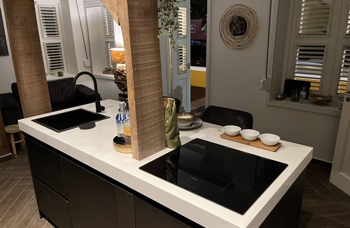 Otrobanda Condo | The Royal Suite
