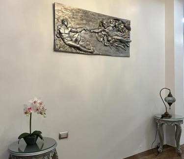 Simon Bolivar Apartment | The Royalty Inn ApartmentHotel #1