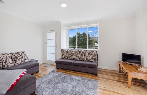 Tauranga House | The Rural Escape - Waitao Holiday Home