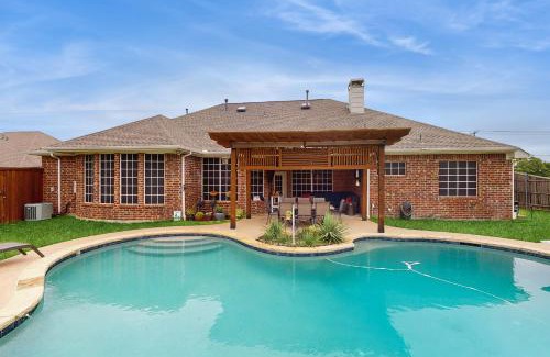 Sachse House | The Sachse Sanctuary