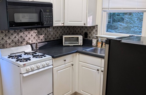 Parker Ford Cottage | The Saint at Glennmore