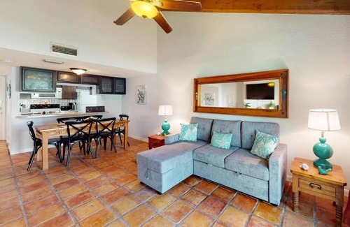 Sailhouse Condo | The Salty Seahorse! 2 Primary Suites, Pool, Pier, Boat Ramp, Slips, BBQ Area!