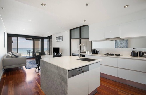 Henley Beach Apartment | The Sandpiper Sanctuary Henley Beach