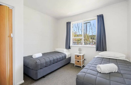 Tutukaka Hotel | The Sands Motel