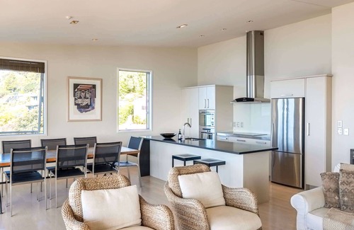 Onetangi Apartment | The Sands Penthouse 11 | Stay Waiheke