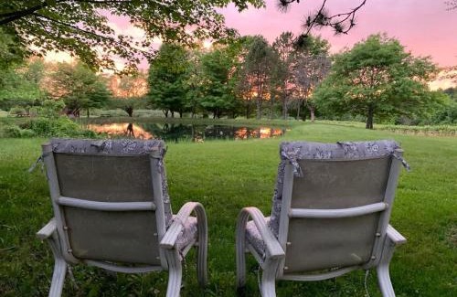 Ashtabula House | The Sansa Suite at Brants Apple Orchard