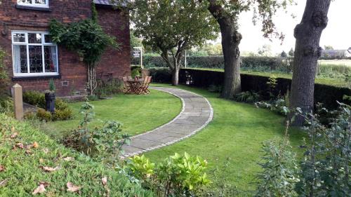 Stretton Bed & Breakfast | The School House