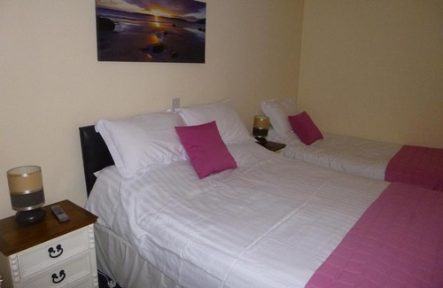 Ballycotton Bed & Breakfast | The Schooner Tavern