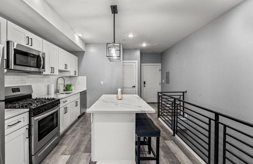 West Philadelphia Apartment | The Serenity EscapenCharming 3bd 2.5 ba Oasis