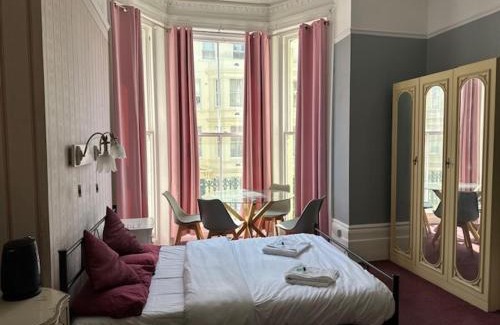 Eastbourne Seafront House | The Sherwood Guest House