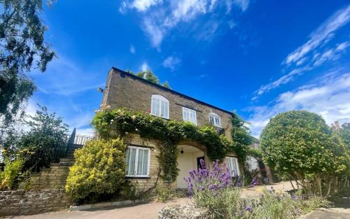 Oundle Hotel | The Ship Inn