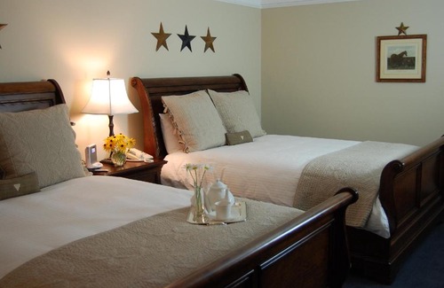Simsbury Center Hotel | The Simsbury Inn