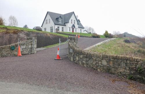 Ardnatrush House | The Skating Rock