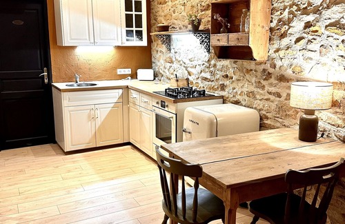Villefranche-du-Perigord Cottage | The small sheepfold in the Perigord