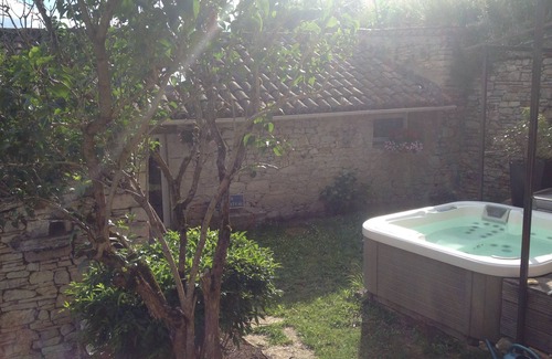 Espere Cottage | The small cottage of Espère (Lot)
