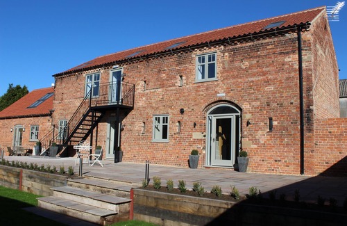 Barnetby House | The Smithy - 1 bedroom self-catered cottage apartment