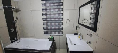 Greater Johannesburg Metropolitan Area Apartment | The Southern Views Unit 2 - Private