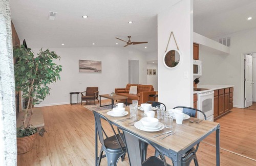 Columbus House | The Spacious Rambling Ranch