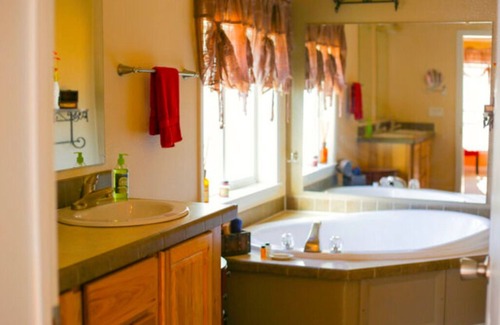 Moab Cabin | The Spectacular Daybreak Cabin
