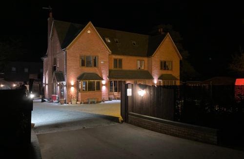 Maidwell House | The spinney home stay