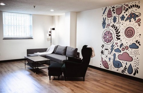 Winston - Salem Apartment | The Spruce Goose- Eclectic 2BD/1.5BA ENTIRE Condo