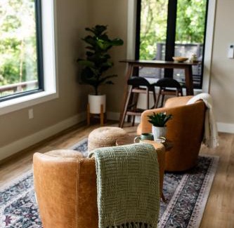 Clyde Villa | The Spruce Villa where luxury meets nature