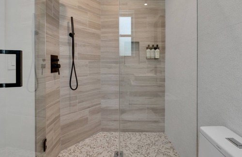 Asbury Park House | The St. Laurent: Full Floor - Sleeps 26