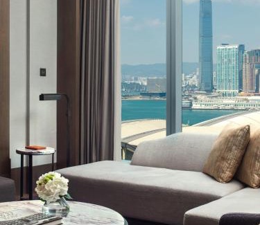 Wan Chai Hotel | The St. Regis Hong Kong