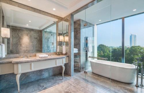 Kuala Lumpur Hotel | The St. Regis Kuala Lumpur