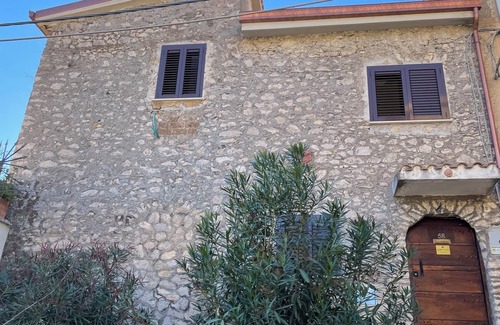 Norma House | The Stable and Barn suites with breathtaking views of Ninfa Garden and Circeo