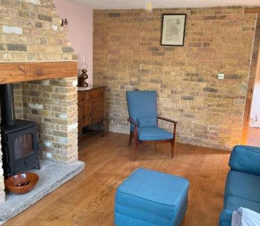 Croxley Green House | The stable near the business park tube Harry Potter airports
