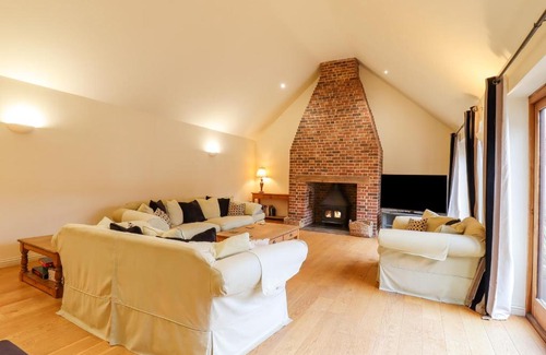 Diss House | The Stables at Hall Barn