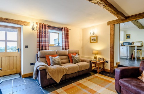 Welshpool Cottage | THE STABLES, family friendly, with a garden in Llanfair Caereinion