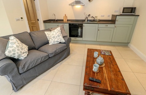 Honley Cottage | THE STABLES, pet friendly, character holiday cottage in Honley
