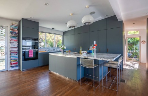 Hollywood Hills House | The Starling- A Marvel of Design Perfect for Families and Large Groups