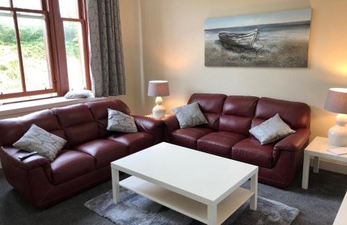 Kilmarnock Apartment | The Station Apartment