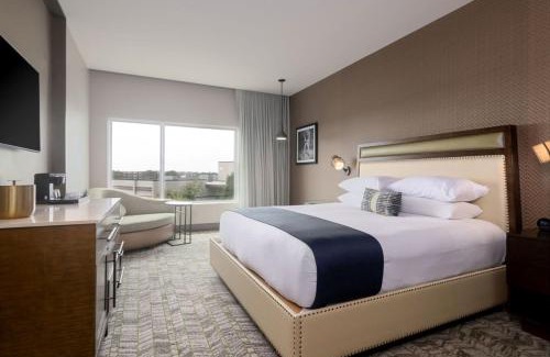 College Station Hotel | The Stella Hotel, Autograph Collection