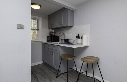 Old Mystic Apartment | The Stillman Studio · Near Mystic, Casinos + USCGA