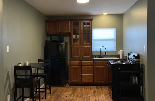 College Station Apartment | The Stilt Studio - Modern Stay, Walk to Campus