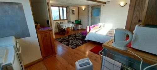 Saint-Segal Bed & Breakfast | The Studio