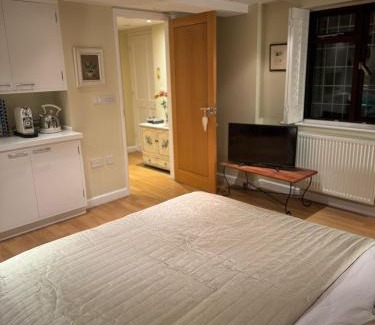 Hook Norton House | The Studio